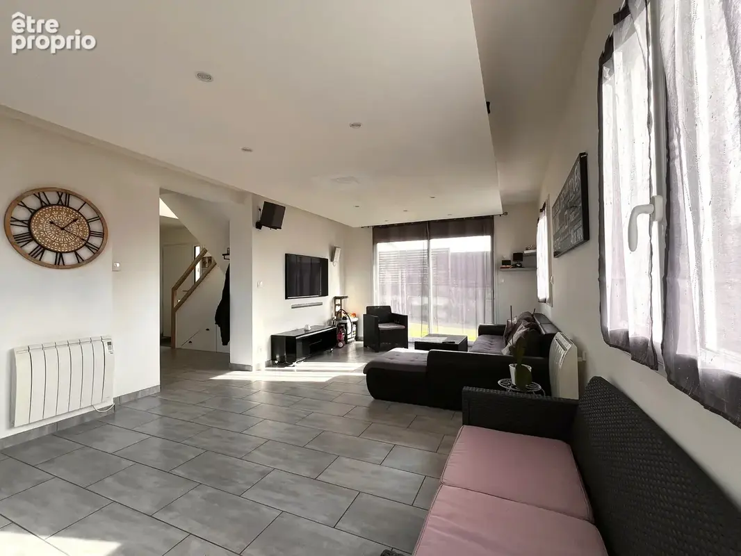 Maison familiale - Bourg de Petit-Mars - 5 chambres - photo 2
