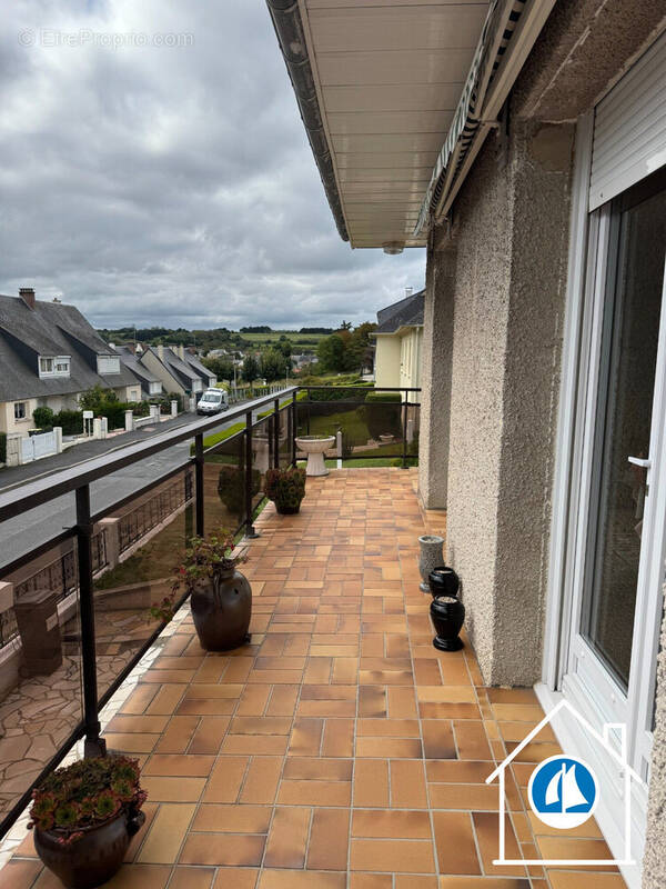 Maison à PORT-EN-BESSIN-HUPPAIN
