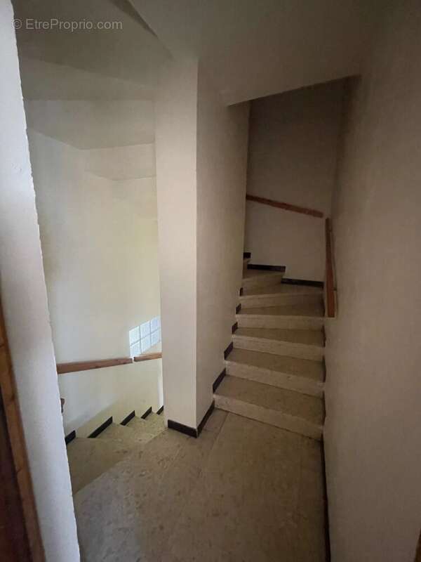 Maison à LA LLAGONNE