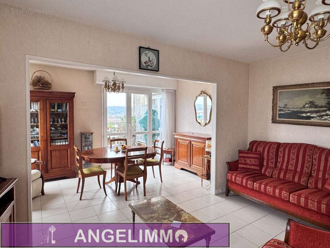 Appartement à LE PLESSIS-BOUCHARD