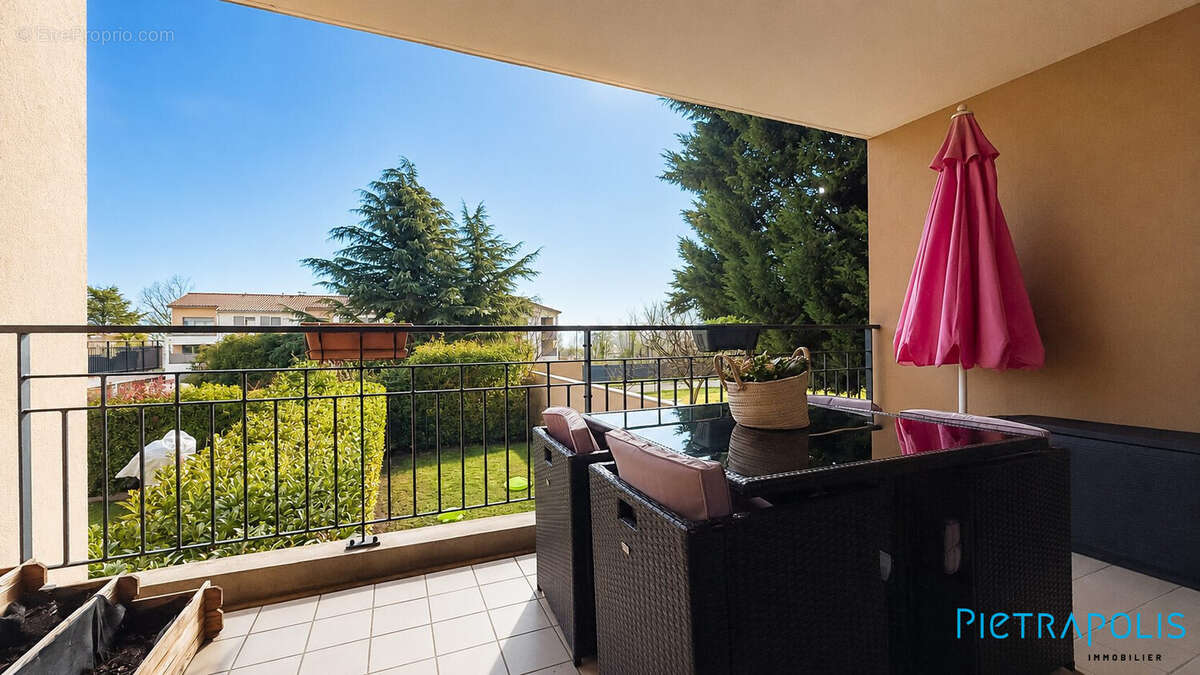 Appartement à COLLONGES-AU-MONT-D'OR