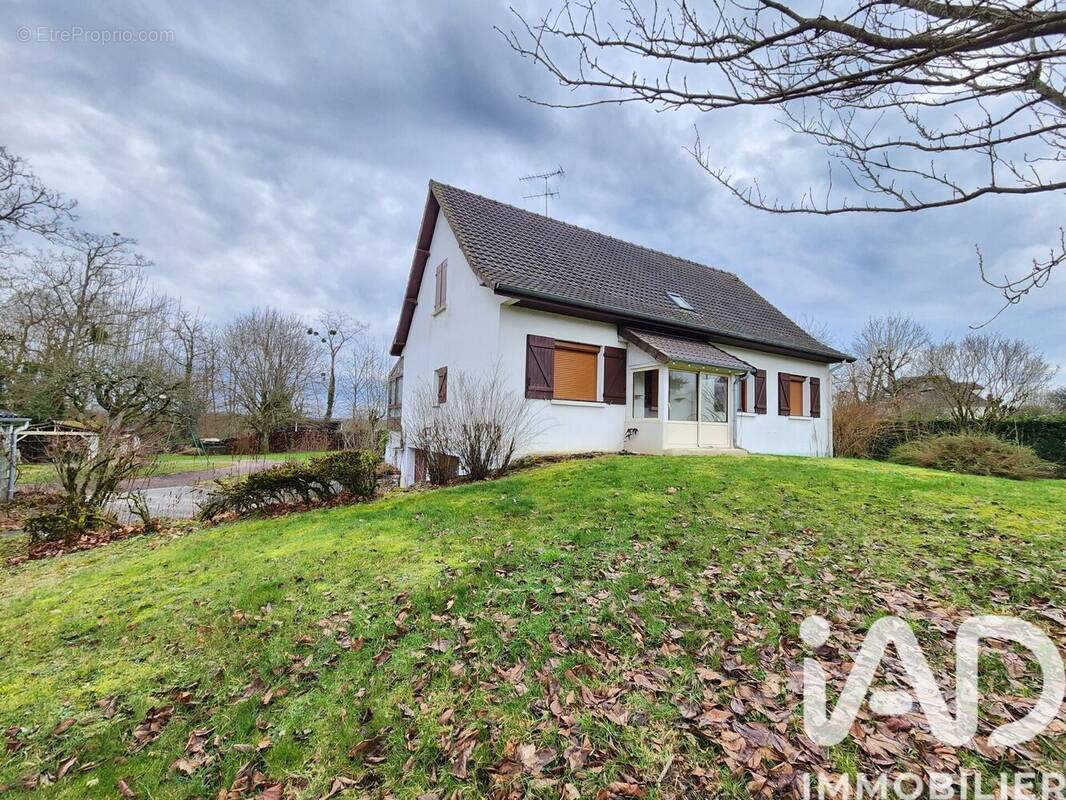 Photo 1 - Maison à ERVY-LE-CHATEL