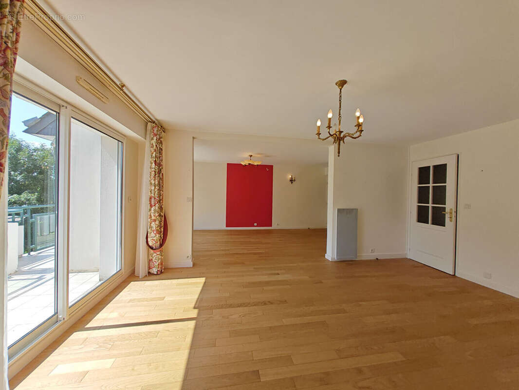 Appartement à SAINT-AVE