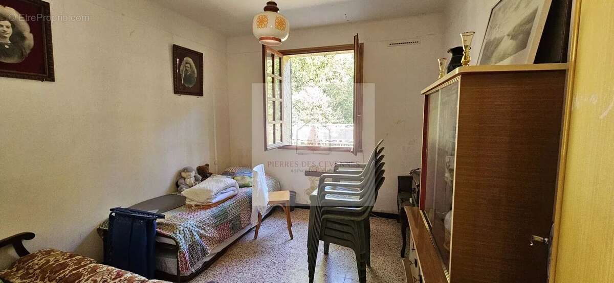 Maison à SAINT-PRIVAT-DE-VALLONGUE