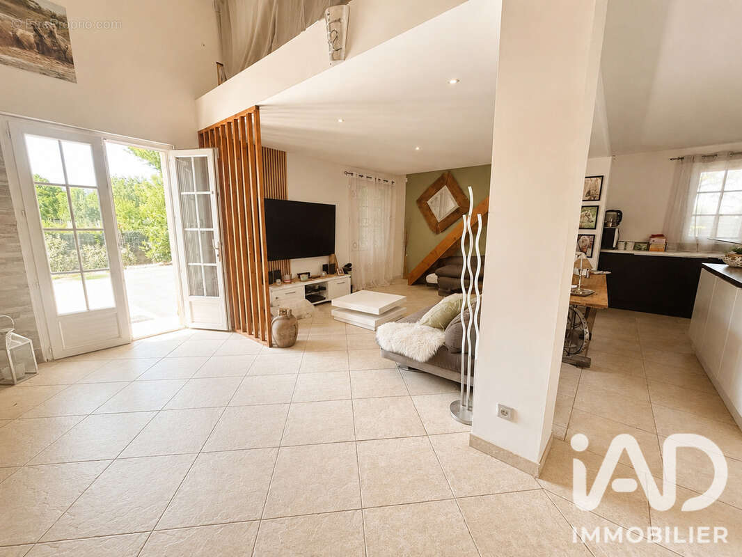 Maison 168 m² à Brignoles  - photo 5