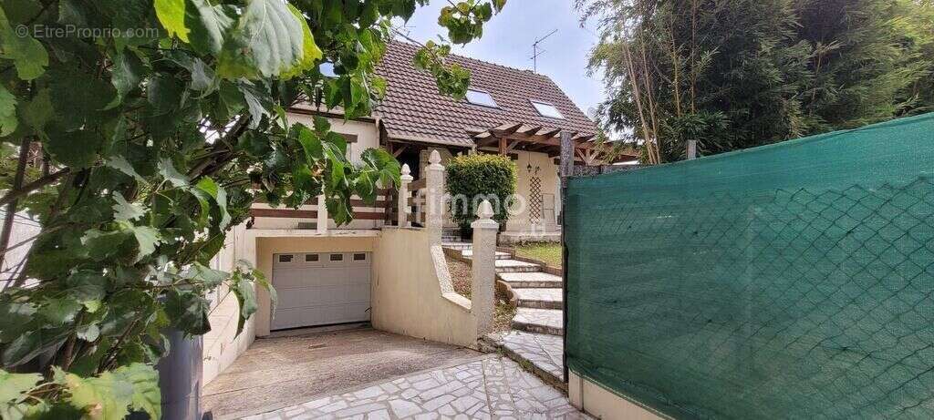 Maison à MITRY-MORY