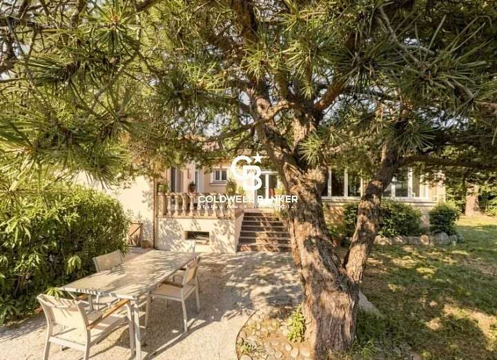 Maison à BAGNOLS-EN-FORET