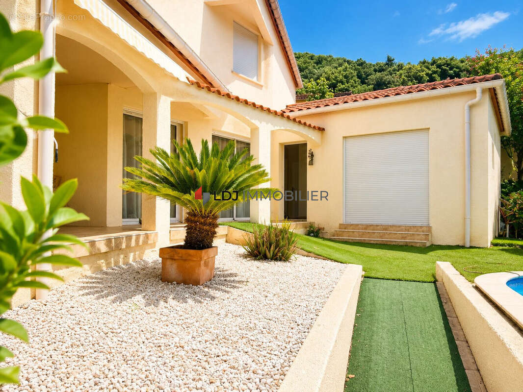 Maison 150 m² à Amelie-Les-Bains-Palalda  - photo 2