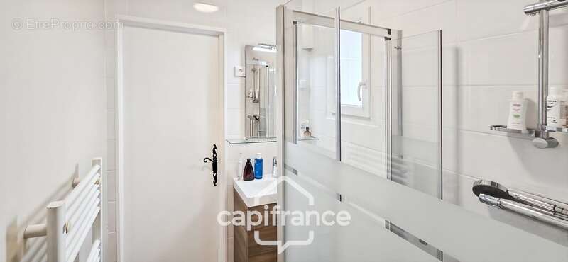 Maison à SOLLIES-PONT