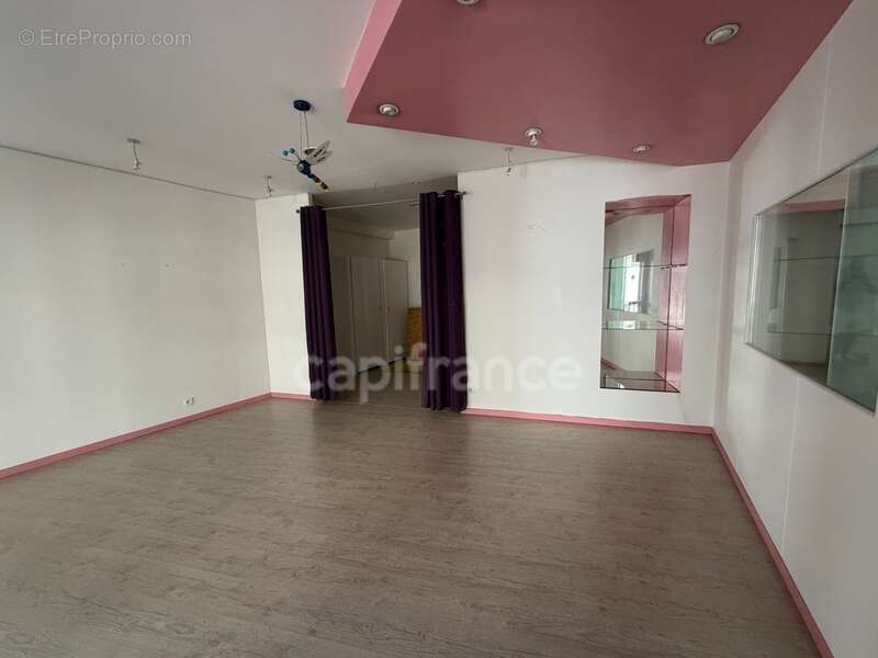 Local/bureau plus studio à vendre AUXERRE (89) local de 55 m2 plus  stuio de 28 m2 - photo 7