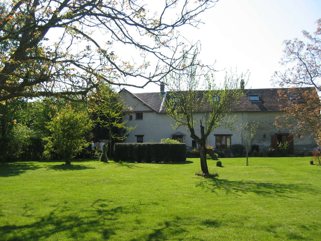 Maison à HOUDAN