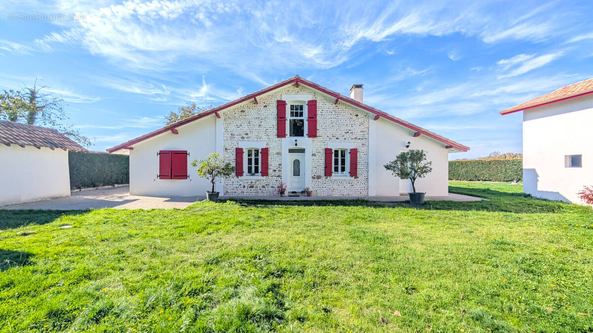 Maison à GRENADE-SUR-L&#039;ADOUR