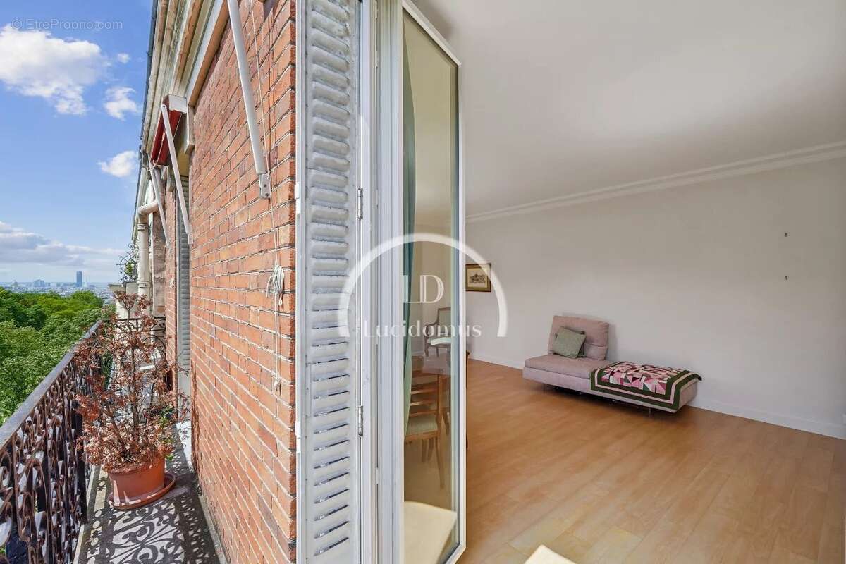 Appartement à PARIS-20E