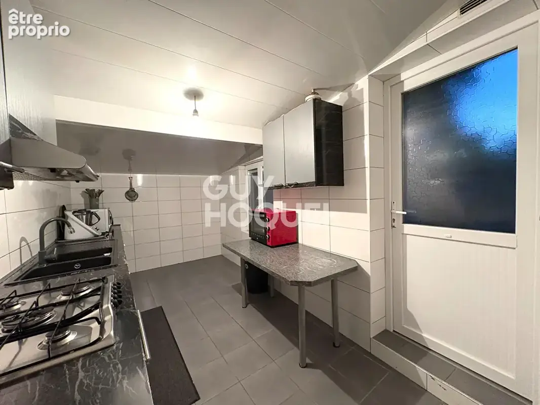 Maison Type 5 de 120m² avec garage et jardin sur la commune de Saint-Fons - photo 11