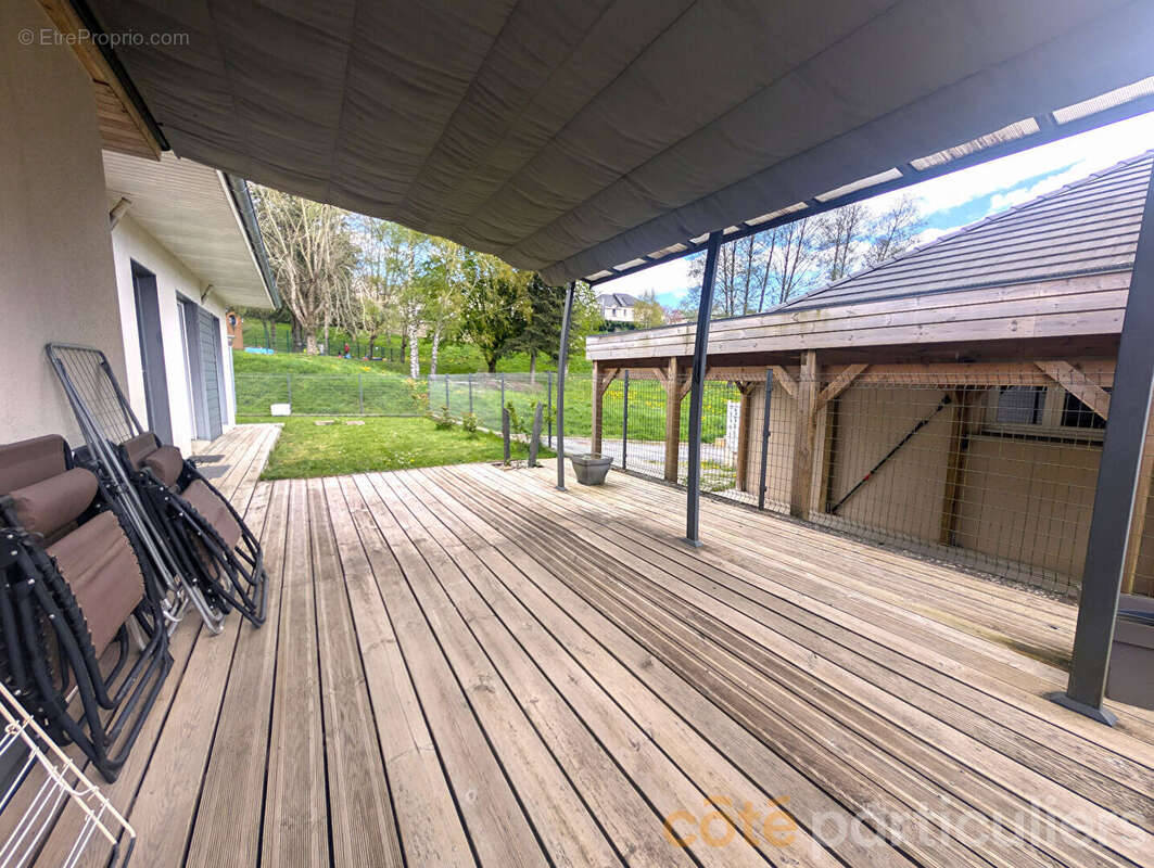 Maison à BARAQUEVILLE
