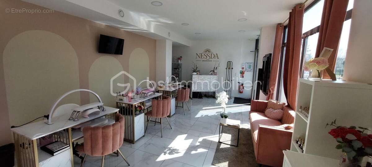 Commerce à LE PLESSIS-TREVISE