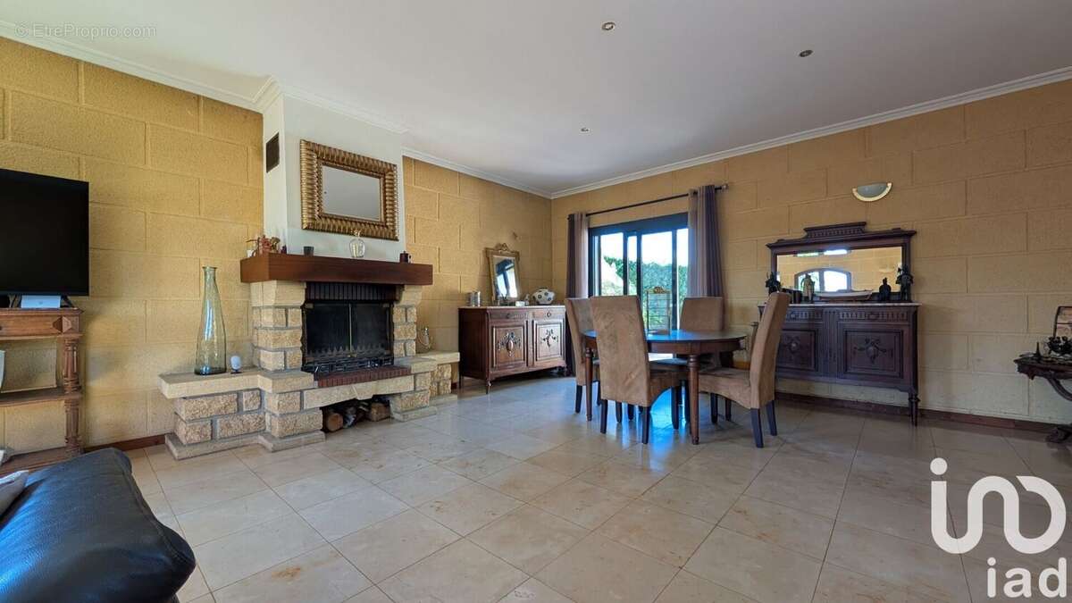 Photo 2 - Maison à SAINT-LOUIS-DE-MONTFERRAND