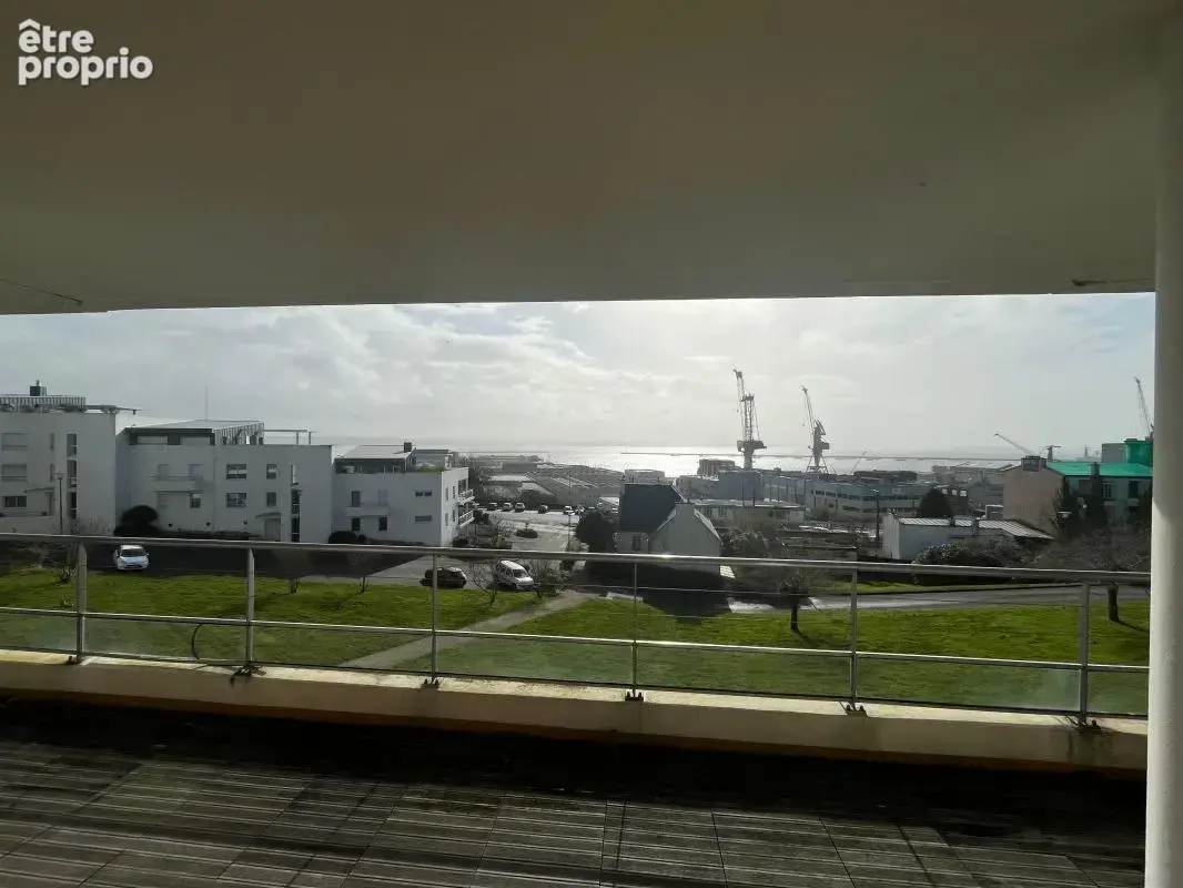 BREST : LA CORNICHE -Appartement T4 avec superbe vue mer - photo 7