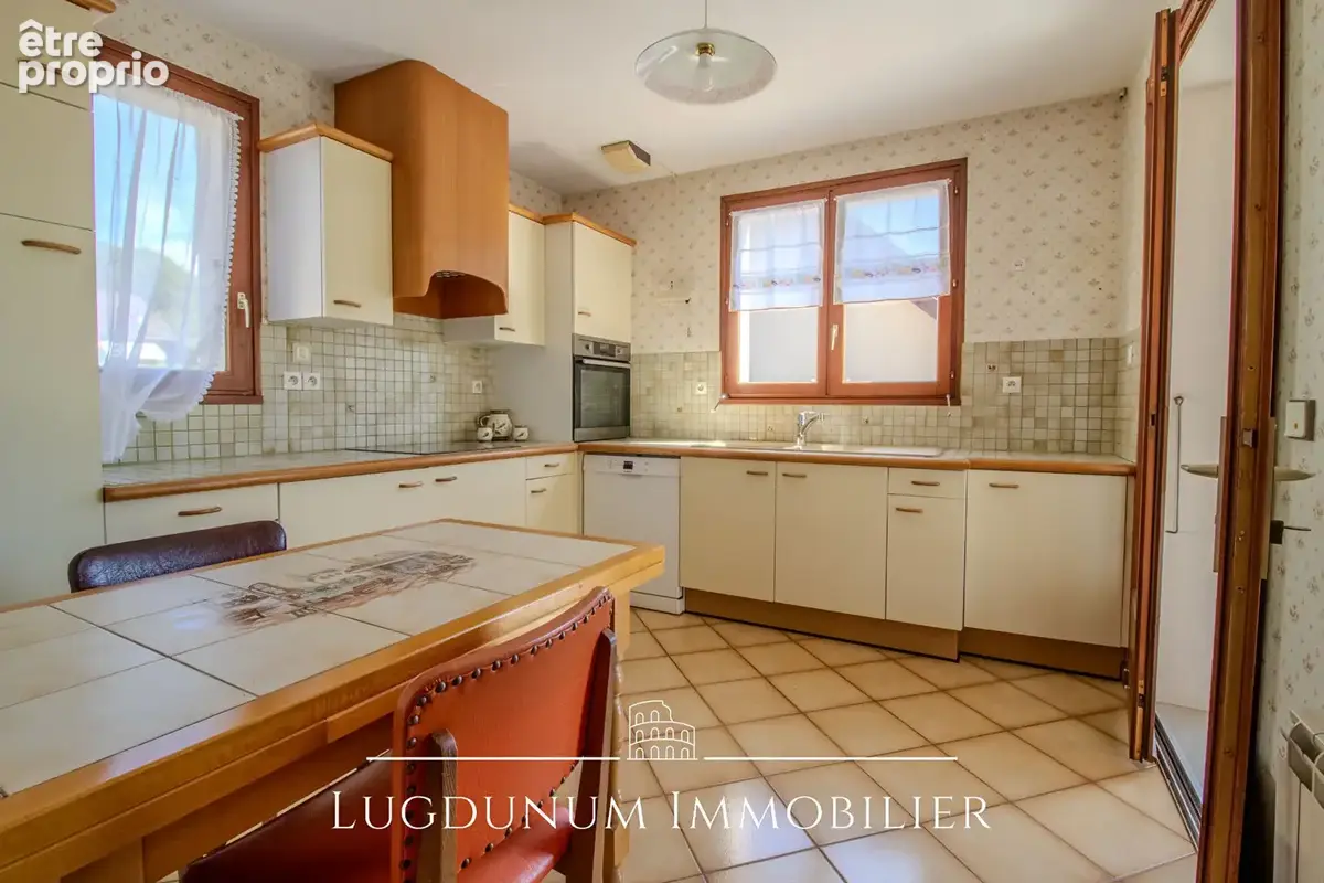 Maison 7 pièces avec Terrain sur Virieu Le Grand - photo 4