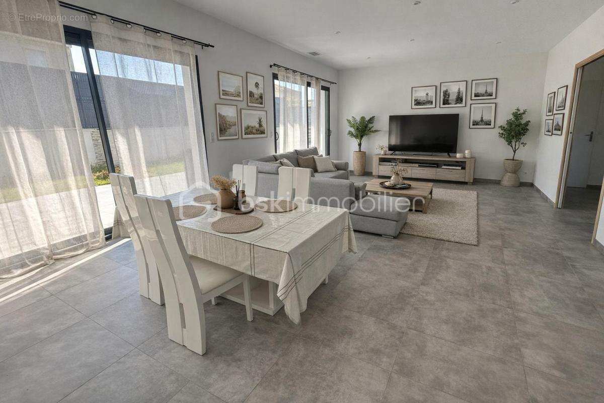 Superbe maison recente - garanties decennales- 4 chambres-double garage - piscine - photo 2