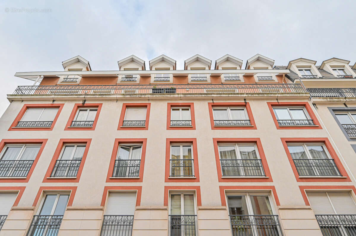 Appartement à SAINT-MAUR-DES-FOSSES