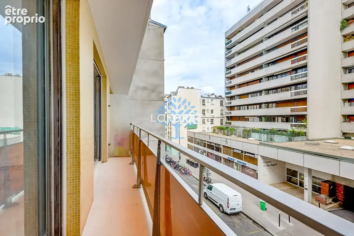 Appartement à PARIS-11E