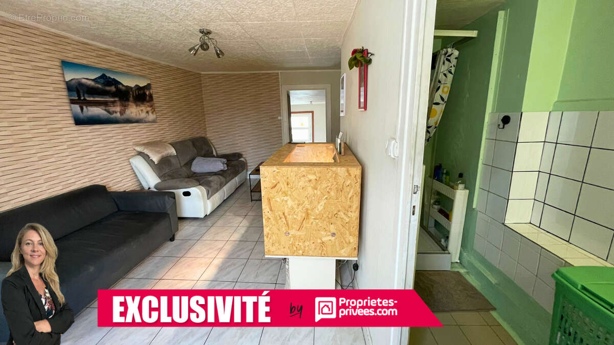 Maison à COURS-LA-VILLE