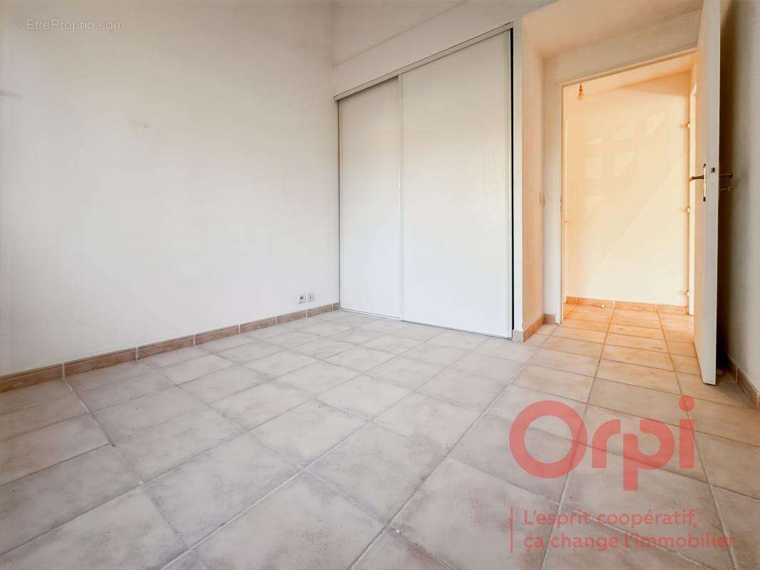 Maison à ROQUEBRUNE-SUR-ARGENS