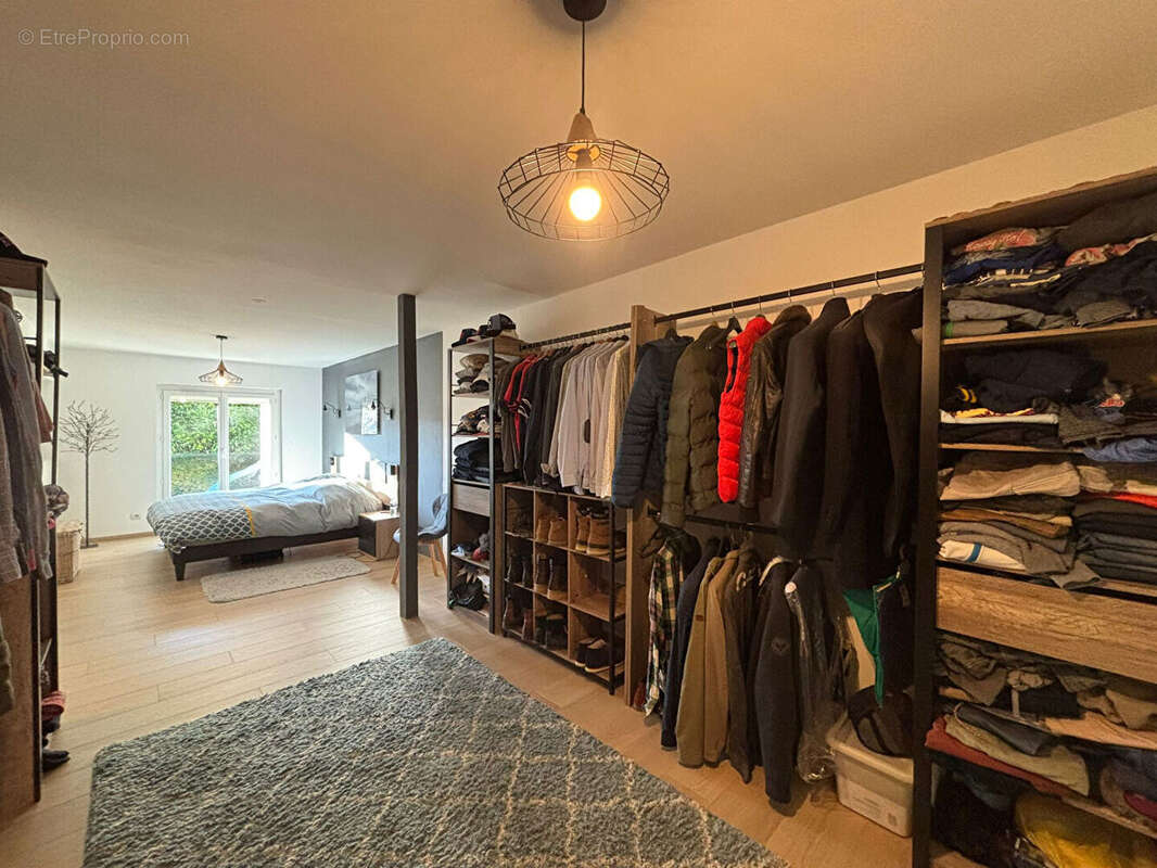 Maison à MONTIVILLIERS