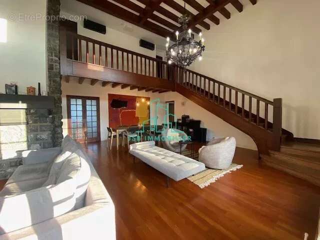 Maison à LA ROCHETTE