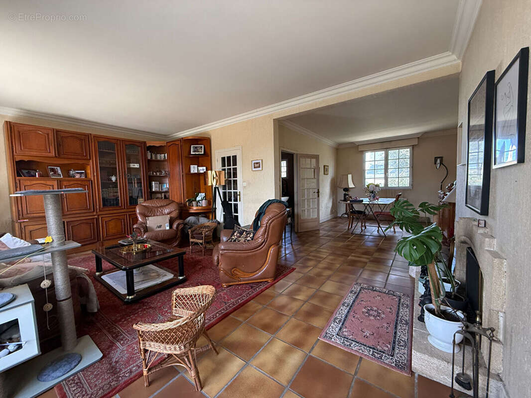 Maison à LE RELECQ-KERHUON