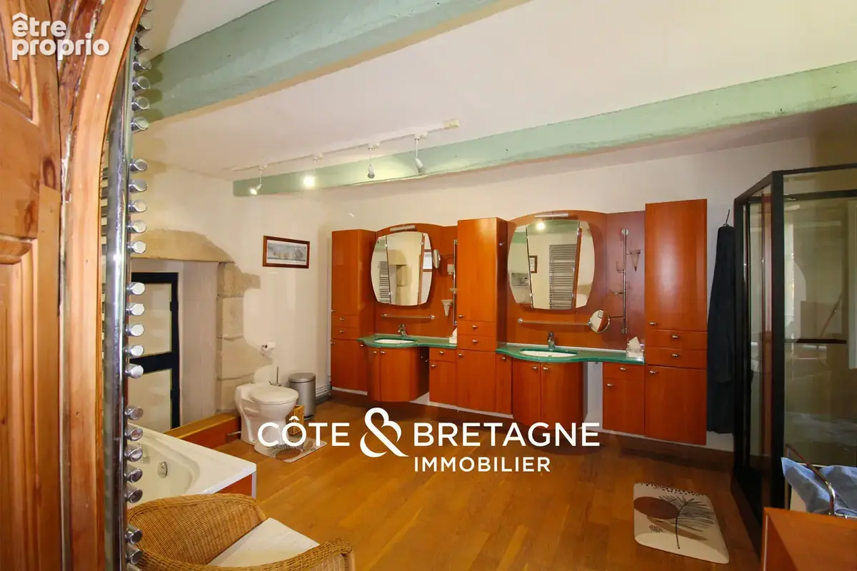 COTE & BRETAGNE IMMOBILIER VOUS PROPOSE : Manoir du XVe siècle inscrit MH à Tréguier   360 m2, 4 chambres, par - photo 14