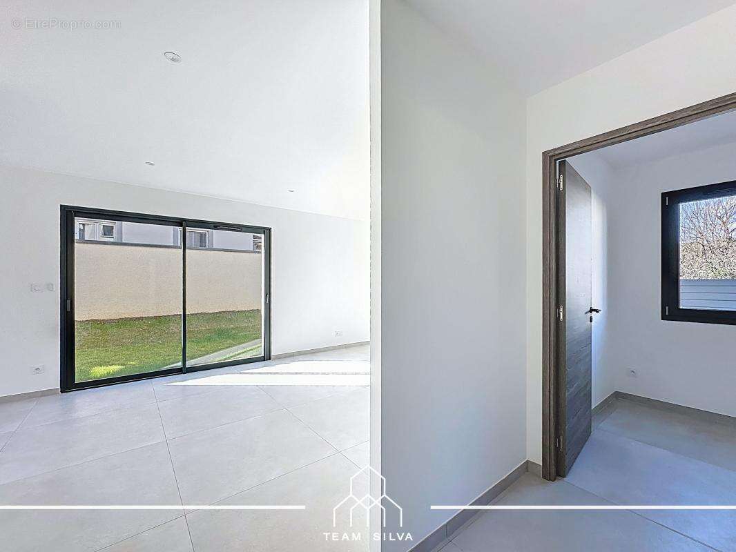 Maison à SAINT-ROMAIN-EN-GAL