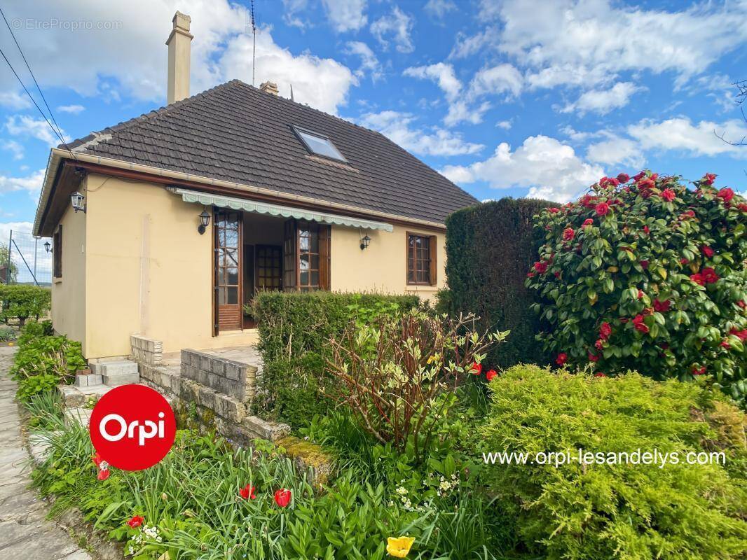 Maison à FLEURY-SUR-ANDELLE