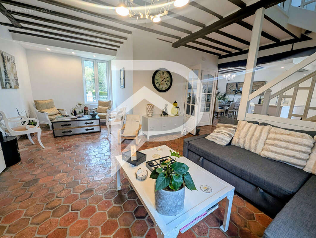 Maison à SAINT-CREPIN-IBOUVILLERS