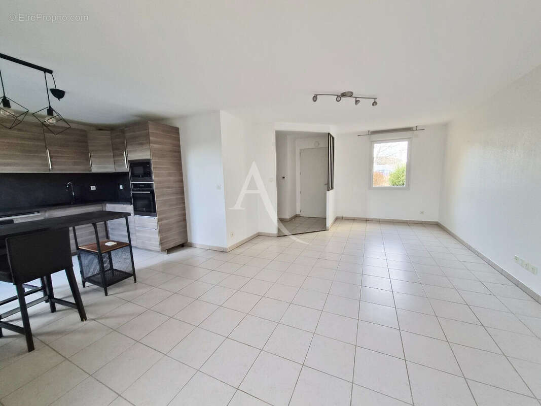 Maison à MONDONVILLE