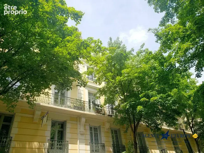 Appartement 105 m² à Vichy  - photo 8