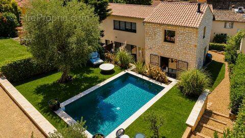 Maison à VALBONNE