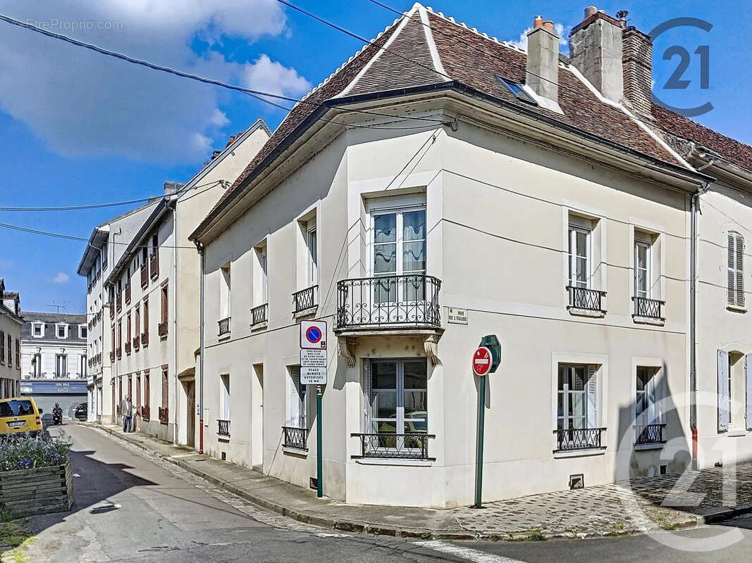 Maison à BRAY-SUR-SEINE