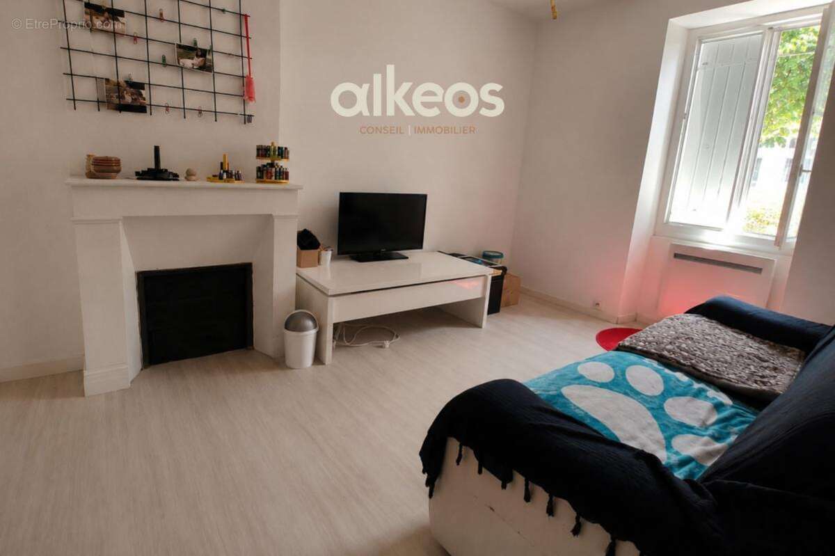 Maison 187 m² à Saint-Symphorien  - photo 15