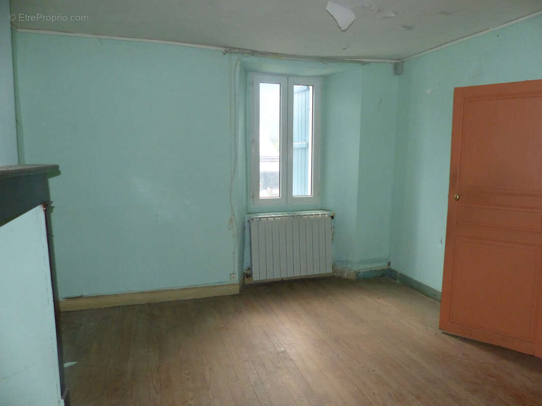Maison à BAZUS-AURE
