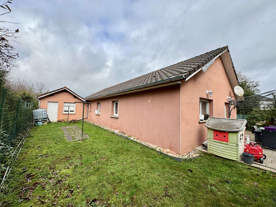 Maison à MAGNY-VERNOIS