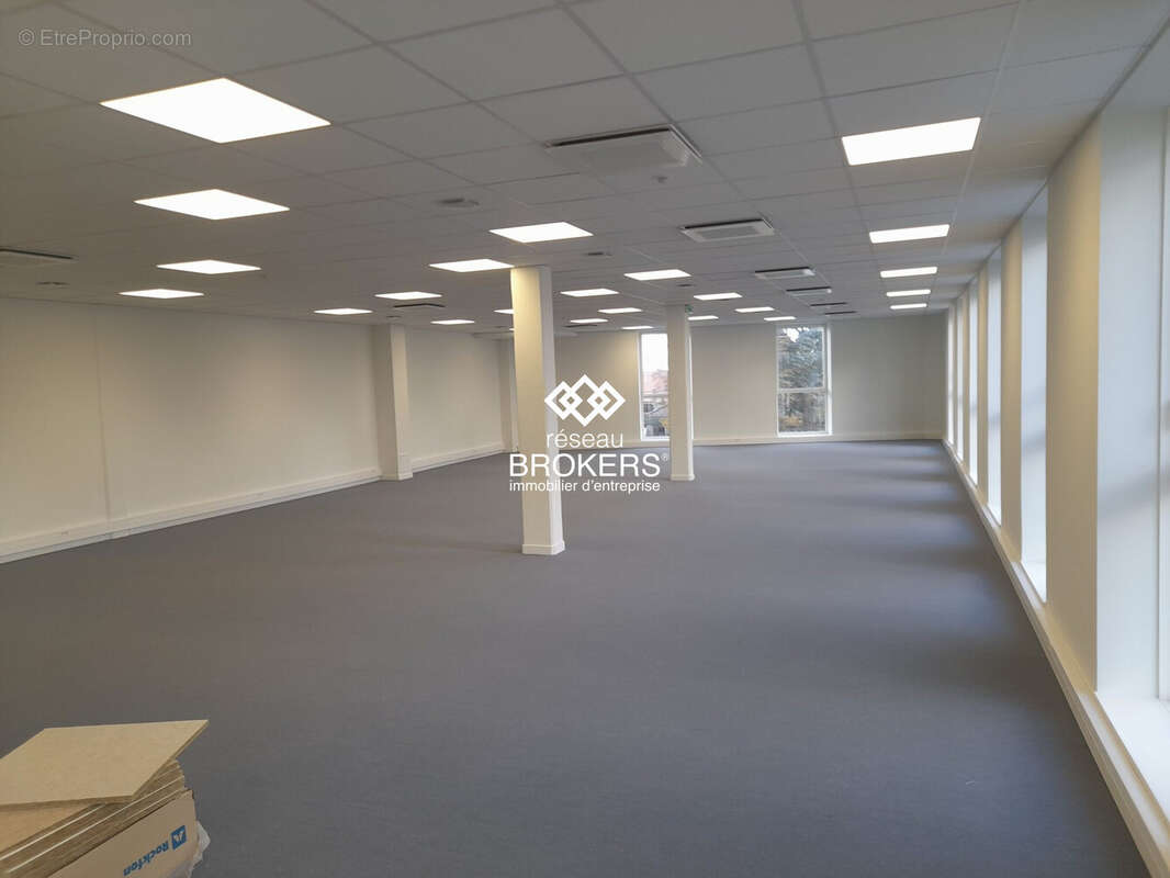 Commerce 180 m² à Orleans  - photo 9