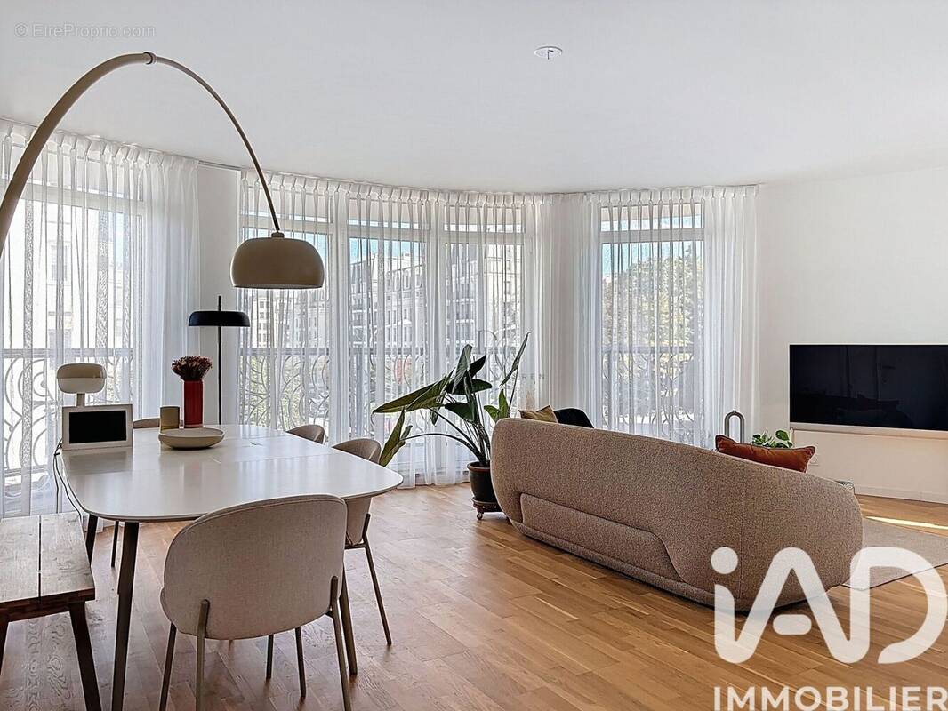 Photo 1 - Appartement à CLAMART