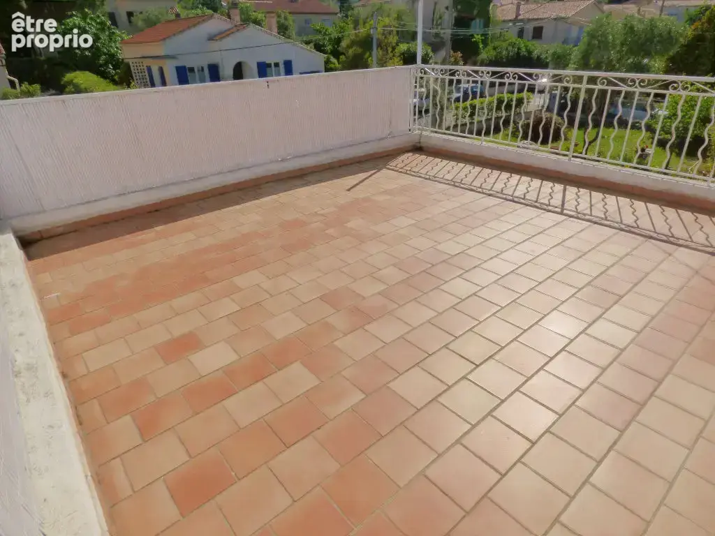 LE PRADET Maison T4 + T2 indépendante à pied du centre ville et des plages ! - photo 5