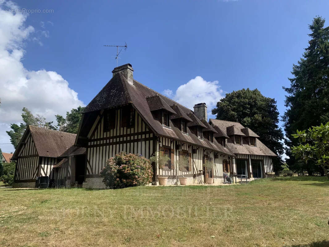 Maison à PONT-L&#039;EVEQUE