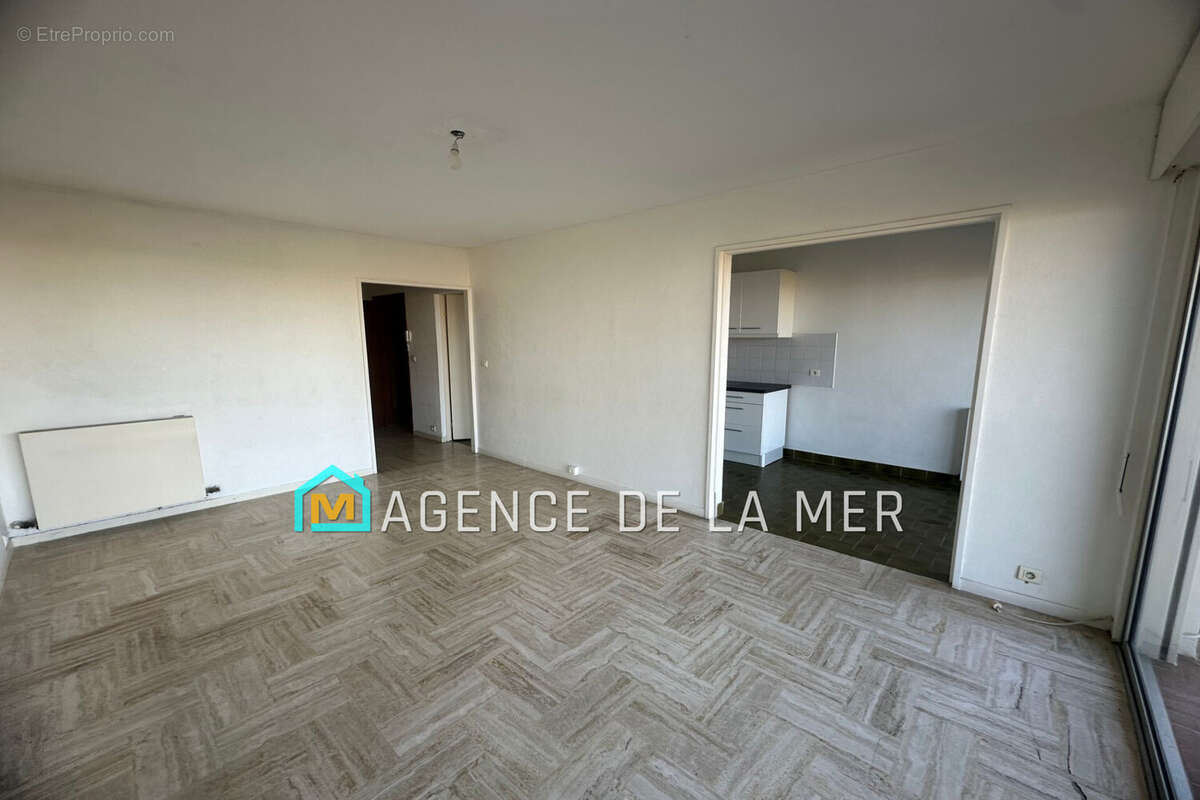 Appartement à MANDELIEU-LA-NAPOULE