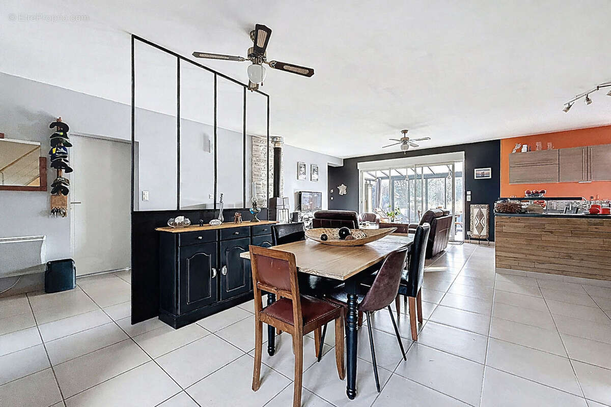 Maison à CHAMP-SUR-LAYON