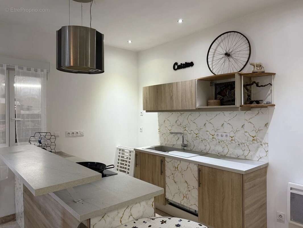 Maison à VILLENEUVE-LA-GUYARD