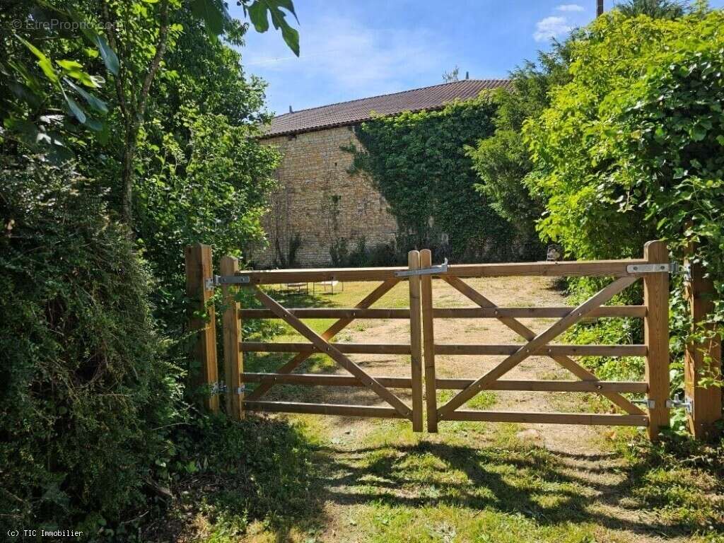 Jolie Maison de Pays Située dans un Hameau Très Calme - photo 20